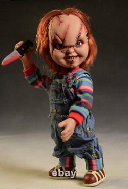 Action figure parlante Chucky Bambola Assassina Child's Play talking 40 cm Mezco