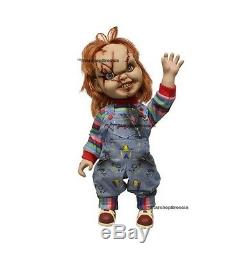 CHILD'S PLAY Chucky Mega Scale 1/6 Action Figure Mezco