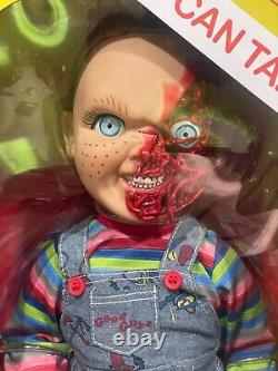 Child's Play 3 Chucky Pizza Face 15 Talking Action Figure Mezco (78020)