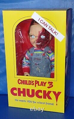 Child's Play Pizza Face Chucky Talking Mega-Scale 15-Inch Figure Mezco