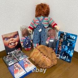 Child's Play doll figure Chucky Video pamphlet and headwear collection
