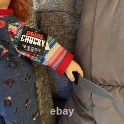 Childs Play Bride of Chucky 24'' Tall Universal Studios Chucky Doll Withknife