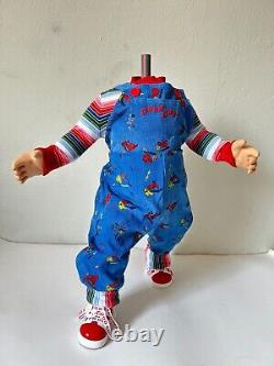 Chucky ARTICULATED BODY Chucky doll life size prop 11 Child's Play 1