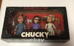 Chucky Charles Lee Ray Child's Play Doll Good Family Box Set by NECA