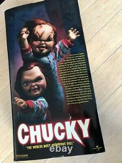 Chucky Child's play doll Sideshow Collectibles 15 inch