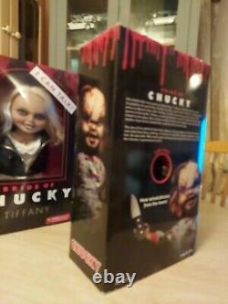 Chucky Doll Child's Play 15 Mezco Talking Mega Scale With Sound Prop