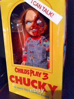 Chucky Doll, Talking Child's Play 3 Pizza Face Mezco 15 Mega Scale With Box