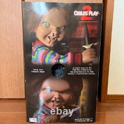 Figure MDS MEGA Child's Play Chucky 15 Scale Talking Menacing Version & Box