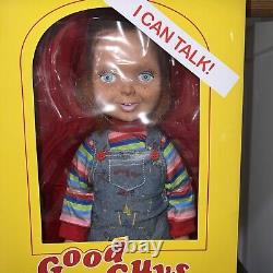 SEALED NEW Mezco Child's Play Good Guys 15 Talking Happy Chucky Action Figure